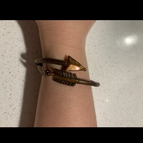 GORGEOUS ALEX AND ANI NWOT Bracelet Cuff - Picture 4 of 4